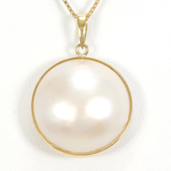 K18 Yellow Gold Necklace with Mabe Pearl in Pristine Condition