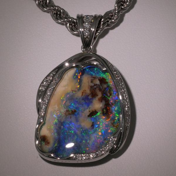 PT900 PT850 Platinum Boulder Opal Necklace in Excellent Condition