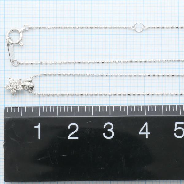 K18 White Gold Diamond Necklace in Pristine Condition