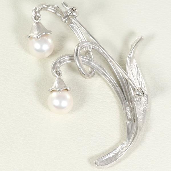 Silver Brooch with Pearl in Great Condition