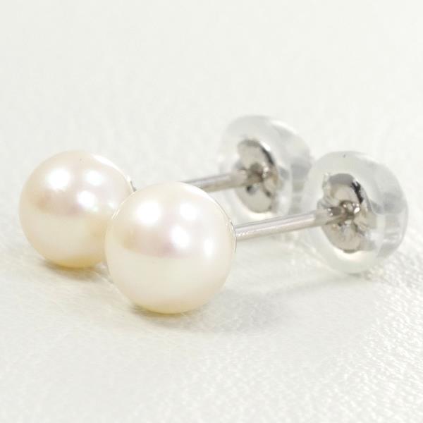 PT900 Platinum Pearl Earrings in Pristine Condition