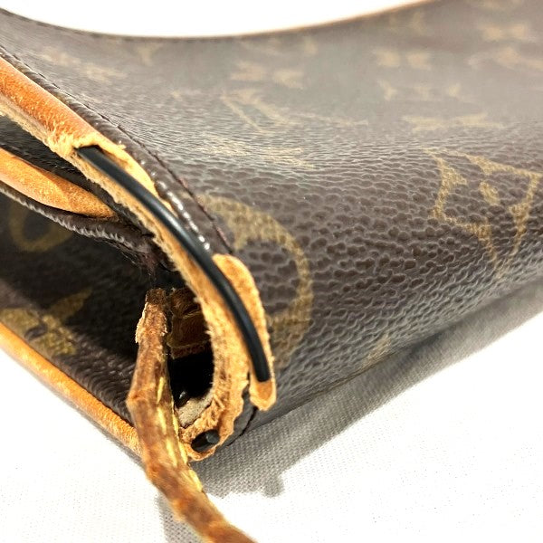 Louis Vuitton Pochette Twin GM Shoulder Bag