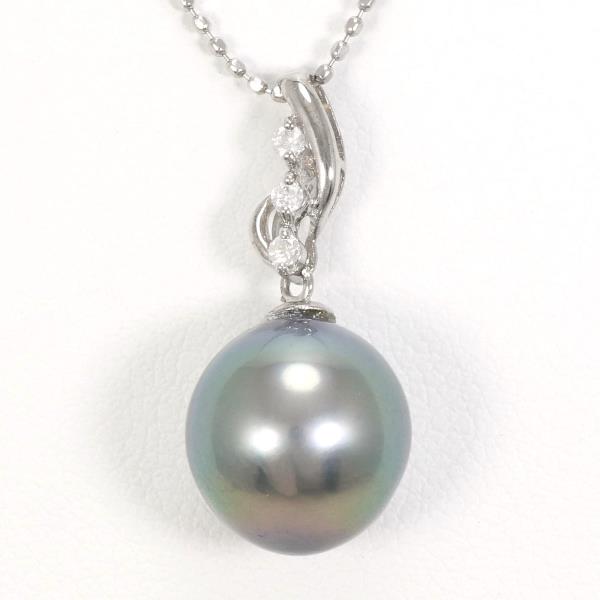 K18 White Gold Pearl Diamond Necklace in Excellent Condition