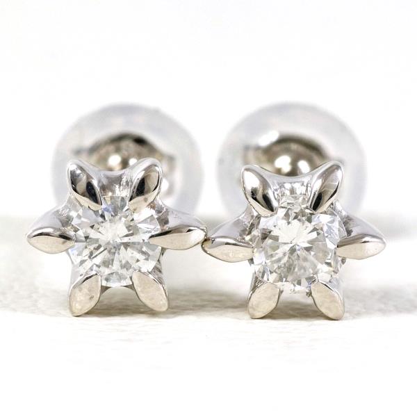 PT900 Platinum Diamond Earrings in Excellent Condition