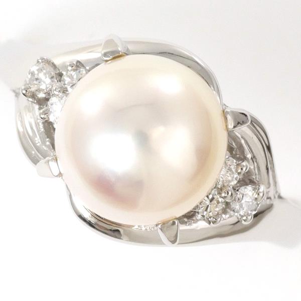 PT900 Platinum Pearl Ring with Diamond in Excellent Condition