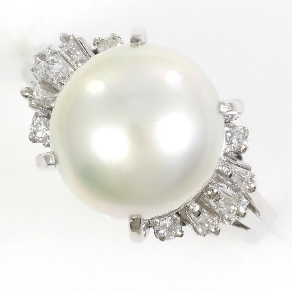 PT900 Platinum Pearl Ring with Diamond in Excellent Condition