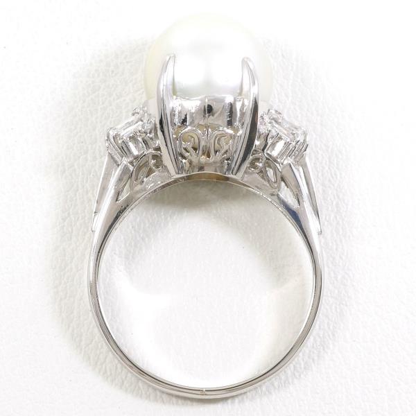 PT900 Platinum Pearl Ring with Diamond in Excellent Condition