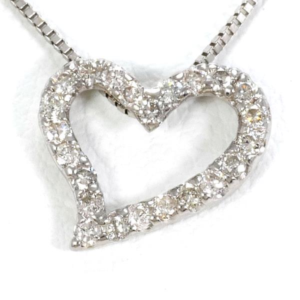 K10 White Gold Diamond Necklace in Excellent Condition