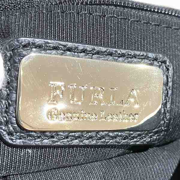 Furla Leather Chain Shoulder Bag in Good Condition