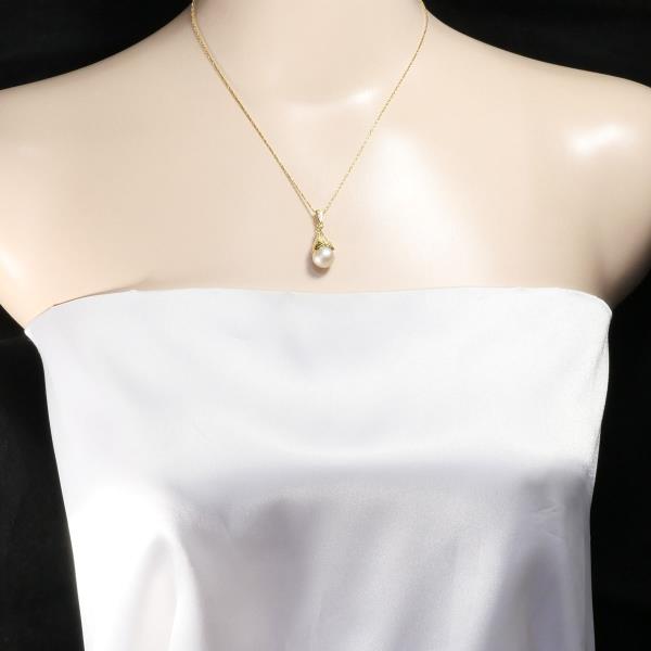 K18 Yellow Gold Pearl Necklace in Excellent Condition