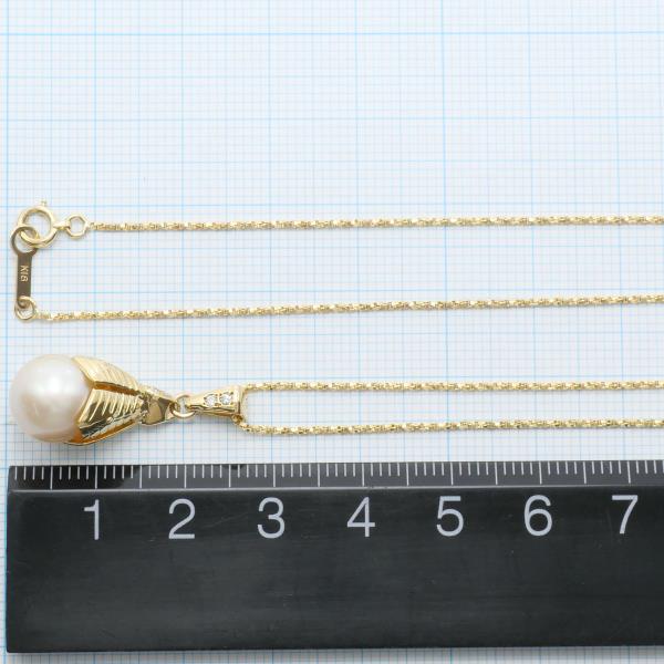 K18 Yellow Gold Pearl Necklace in Excellent Condition