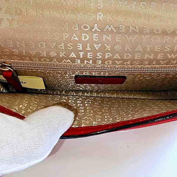 Kate Spade Leather Shoulder Bag WLRU2983 in Great Condition