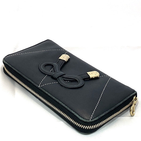 Chloe Black Leather Long Wallet in Good Condition