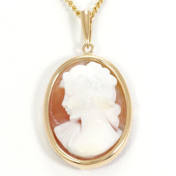 K18 Yellow Gold Necklace Shell Cameo in Pristine Condition