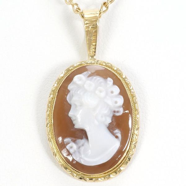 K18 Yellow Gold Shell Cameo Necklace in Excellent Condition