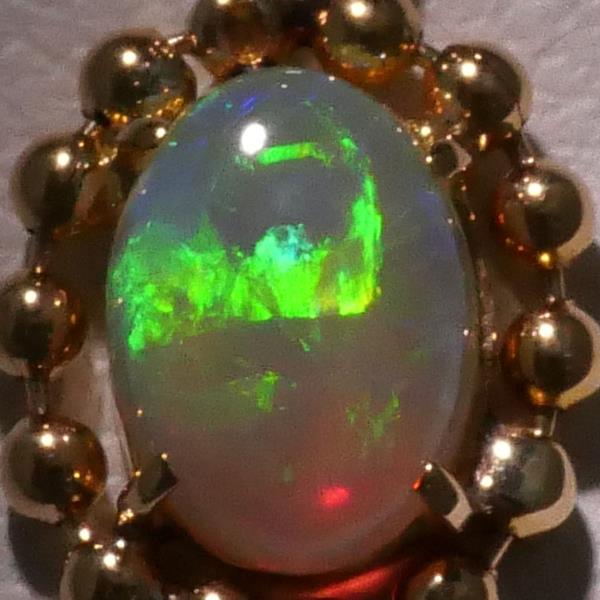 K18 Yellow Gold Opal Necklace