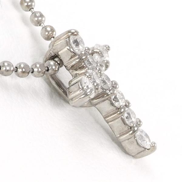 K14 White Gold Diamond Necklace in Excellent Condition