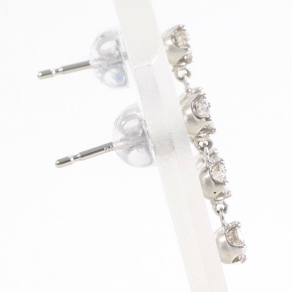 PT900 Platinum Diamond Earrings in Excellent Condition