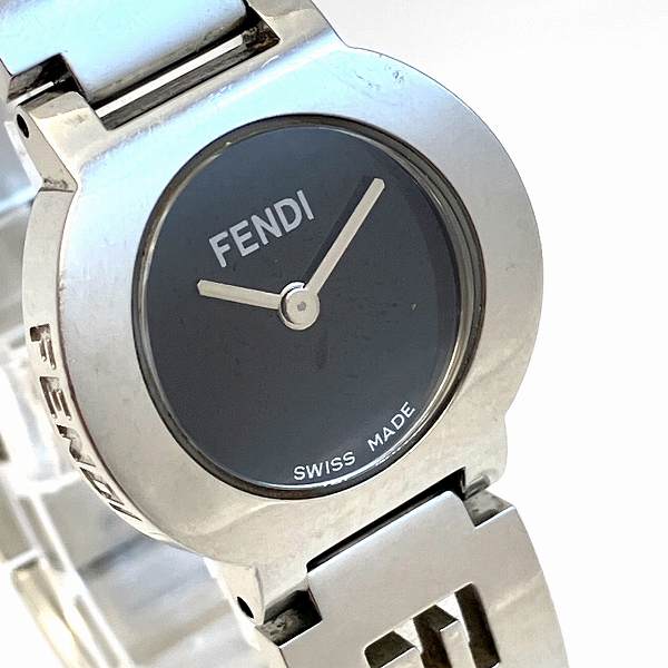 Fendi Orologi 3050L Quartz Watch for Women in Good Condition