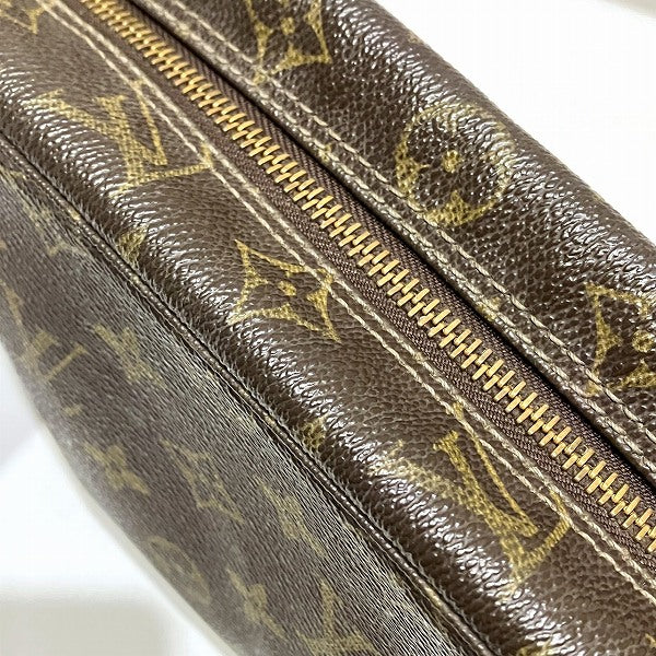 Louis Vuitton Monogram Toiletry Clutch M47522 in Good Condition