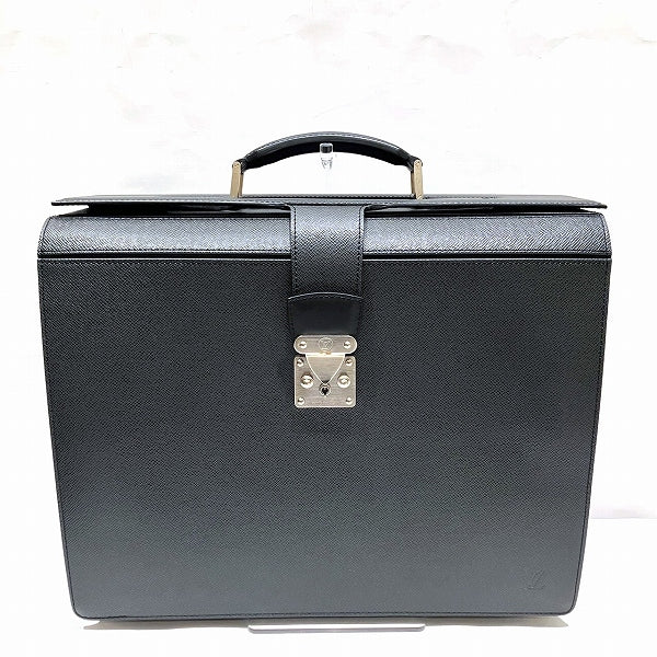 Louis Vuitton Taiga Leather Pilot Case Ural M30022 Briefcase in Good Condition