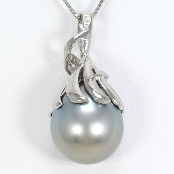 K18 White Gold Pearl Necklace in Pristine Condition