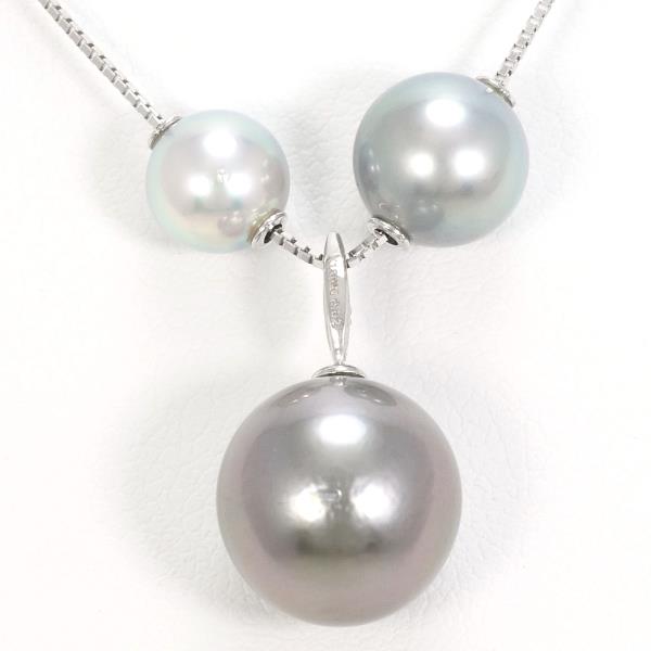 K18 White Gold Pearl Diamond Necklace in Excellent Condition