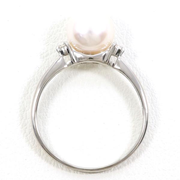 K18 White Gold Pearl Ring 12 Size with Diamond in Excellent Condition