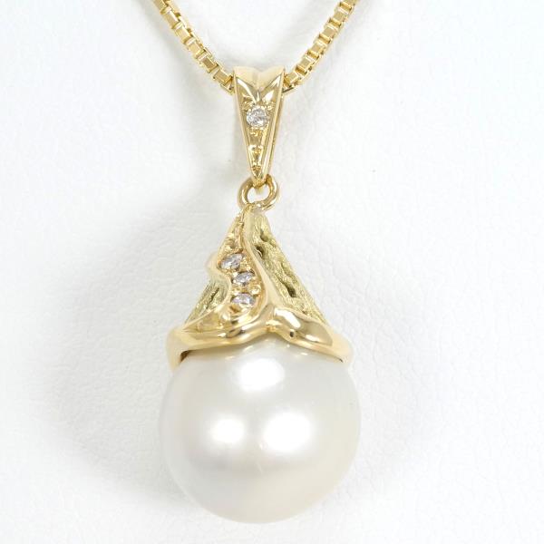 K18 Yellow Gold Necklace with South Sea Pearl and Diamond in Excellent Condition