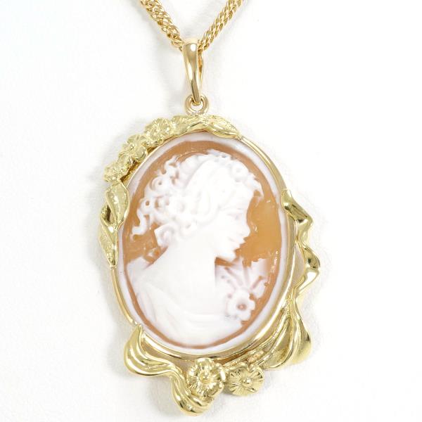 K18 Yellow Gold Shell Cameo Necklace in Excellent Condition