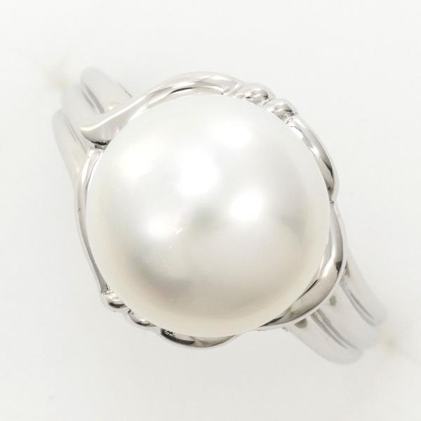 PT900 Platinum Pearl Ring 9 in Excellent Condition