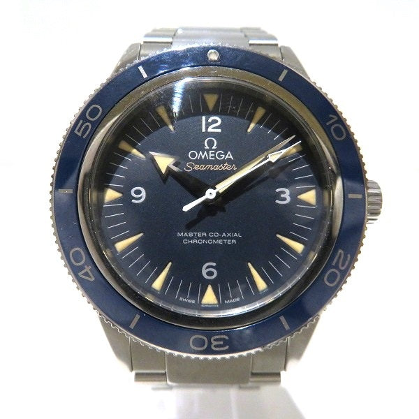 Omega Seamaster 300 Automatic Watch 233.90.41.21.03.001 in Good Condition