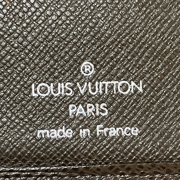 Louis Vuitton Taiga Leather Bifold Wallet M30452 in Good Condition