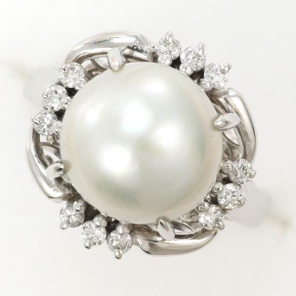 PT900 Platinum Pearl Ring with Diamond in Excellent Condition