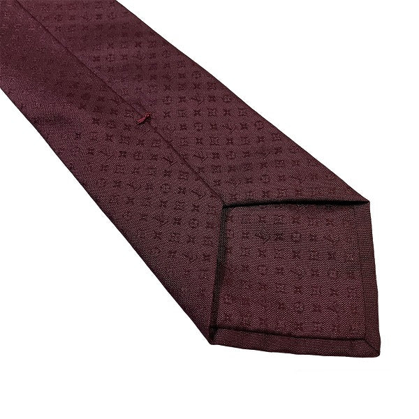 Louis Vuitton Monogram Silk Tie in Great Condition