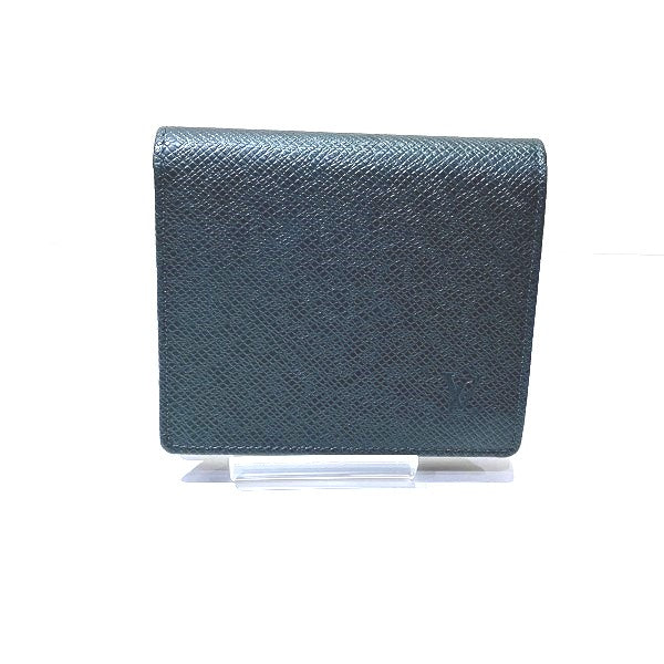 Louis Vuitton Taiga Leather Bifold Wallet M30454 in Good Condition