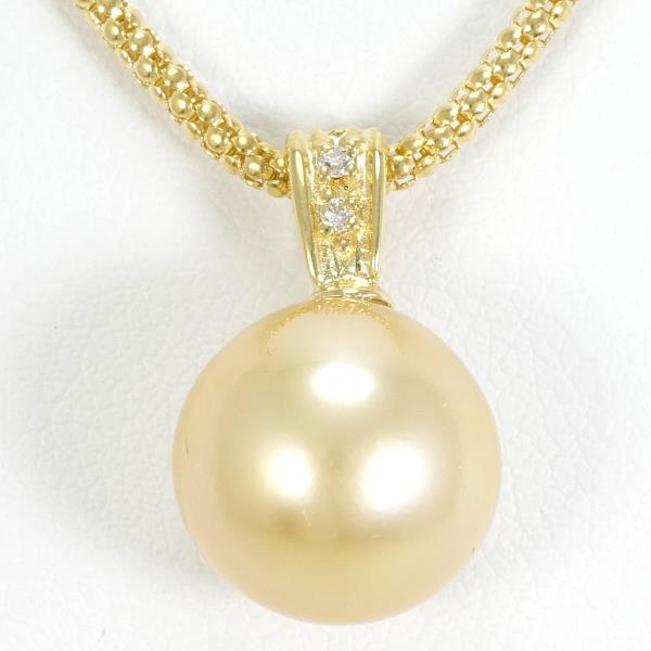 K18 Yellow Gold Pearl Necklace with Diamond in Excellent Condition