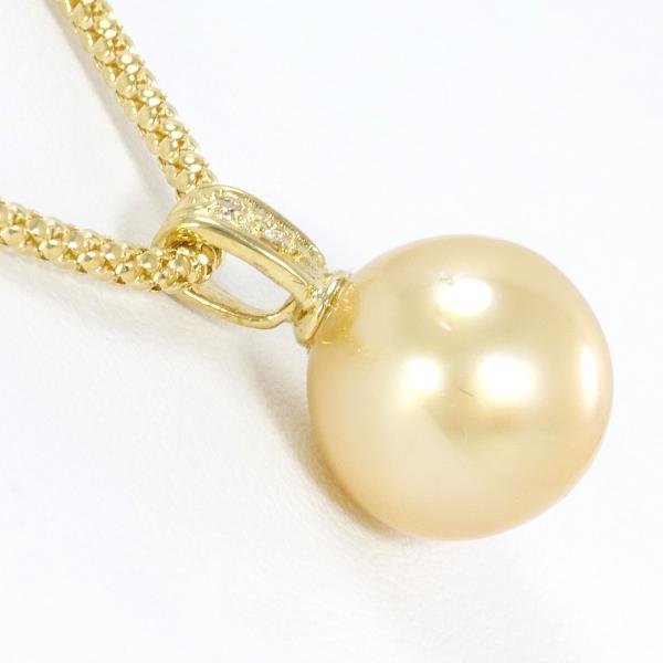 K18 Yellow Gold Pearl Necklace with Diamond in Excellent Condition