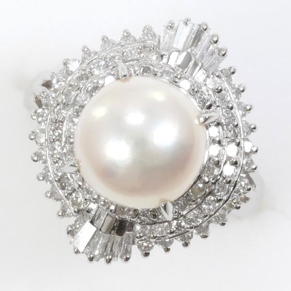 PT900 Platinum Ring with Akoya Pearl and Diamond in Excellent Condition