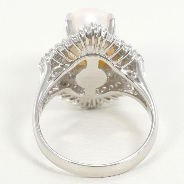 PT900 Platinum Ring with Akoya Pearl and Diamond in Excellent Condition