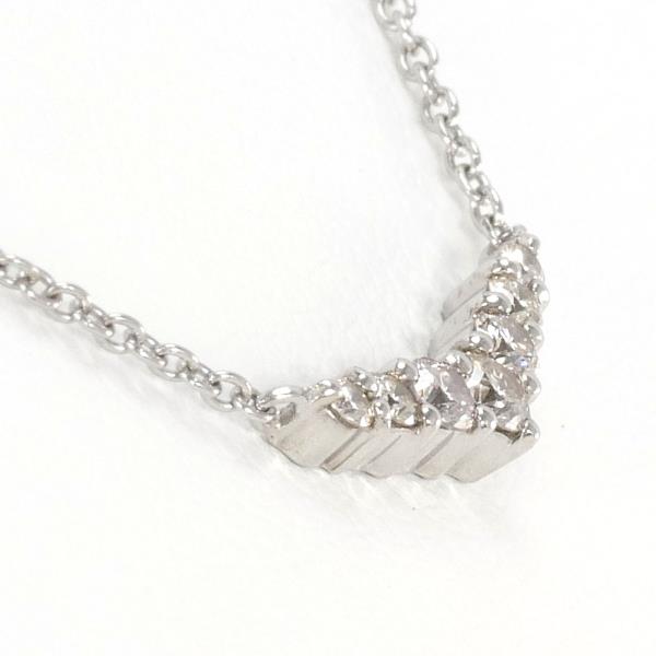 K18 White Gold Diamond Necklace in Excellent Condition