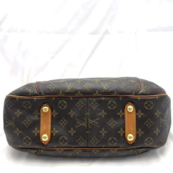 Louis Vuitton Monogram Galliera PM Shoulder Bag M56382 in Fair Condition