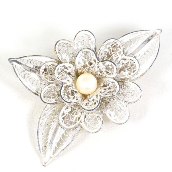 Silver Pearl Brooch in Excellent Condition