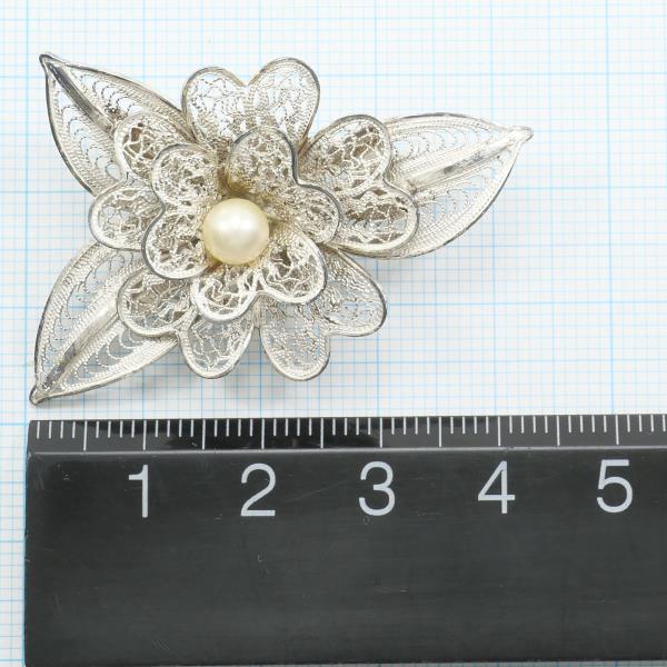 Silver Pearl Brooch in Excellent Condition