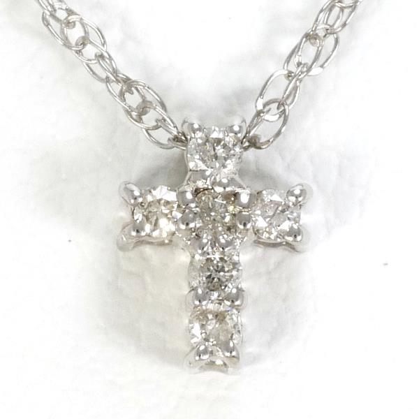 K10 White Gold Diamond Necklace in Excellent Condition