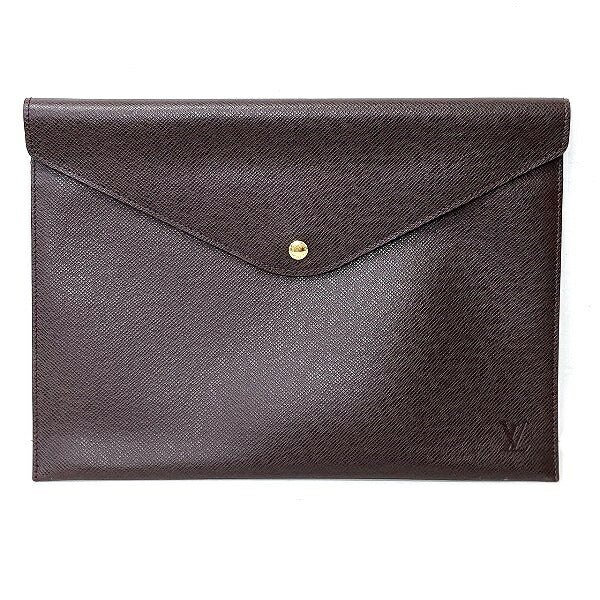 Louis Vuitton Taiga Document Clutch M99087