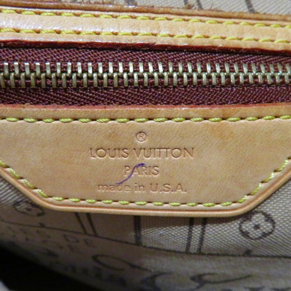 Louis Vuitton Neverfull MM Tote Bag