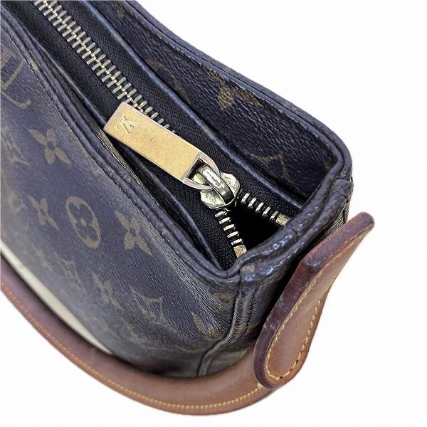 Louis Vuitton Looping GM Monogram Shoulder Bag in Good Condition