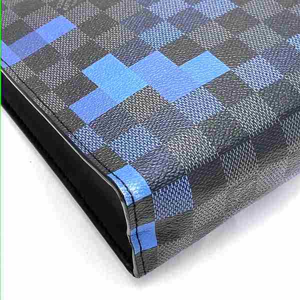 Louis Vuitton Damier Graphite Pochette Voyage MM Clutch N60174