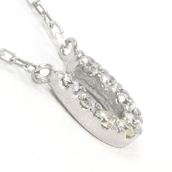 K18 White Gold Diamond Necklace 0.10ct in Excellent Condition